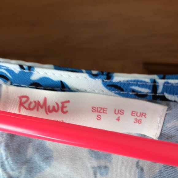 Top - Picture 2 of 6